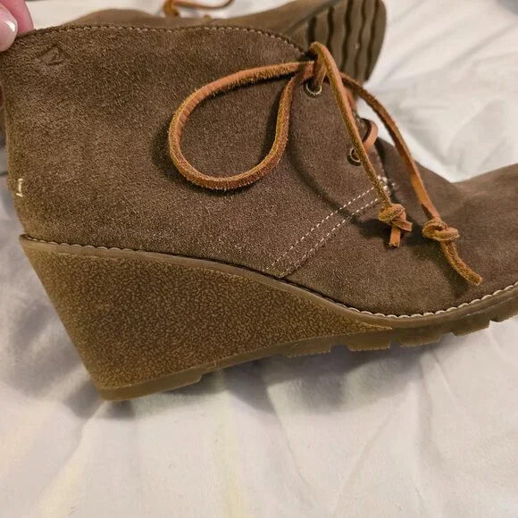 Sperry Top Sider Women's Celeste Prow Suede Bootie Taupe Tan Leather 8.5M. - Picture 9 of 14